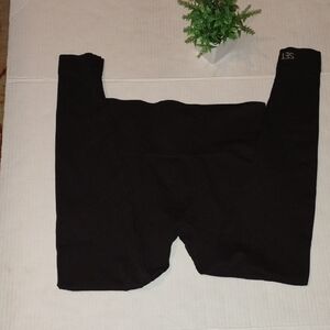 SET Active Leggings. Black in color. Women's size Medium.